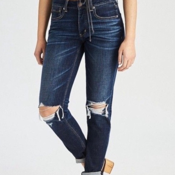 AE Dark Wash Tomgirl jeans size 0 regular - Picture 1 of 5